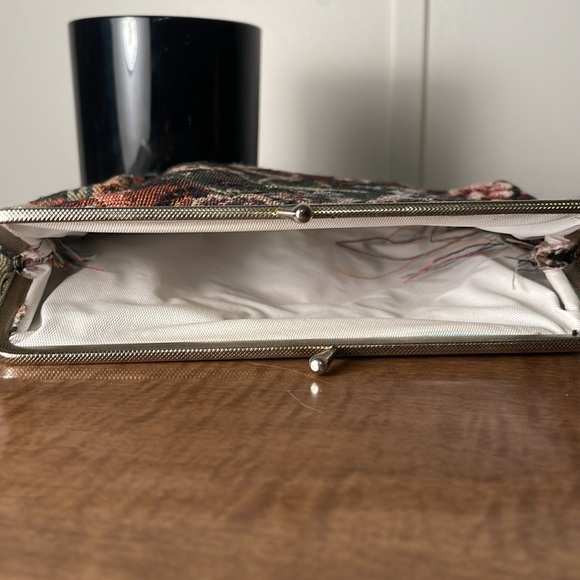 Vintage Clutch & Coin Purse - Picture 4 of 10